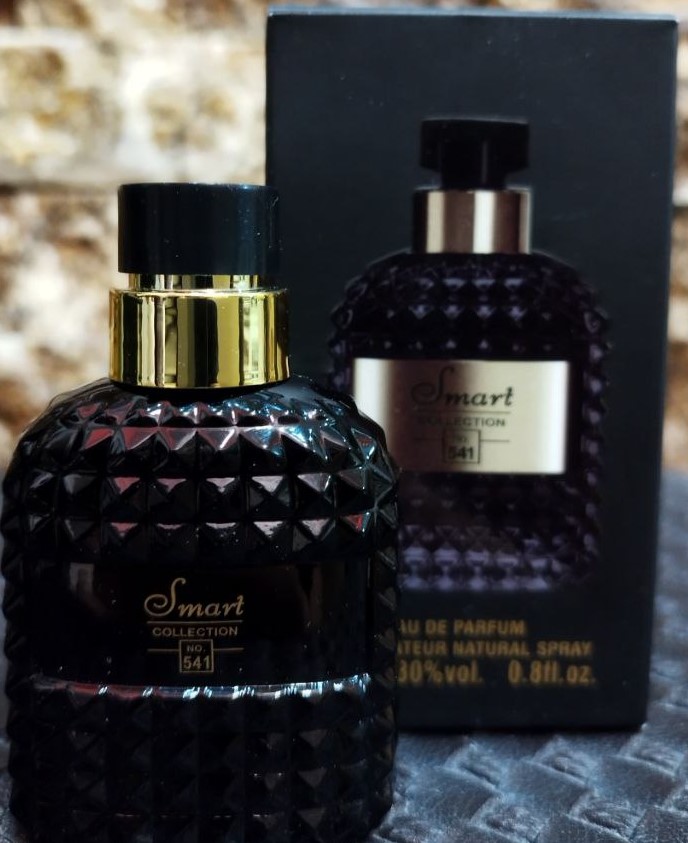 ادکلن زنانه اسمارت کالکشن کد 541 | Valentino Donna Noir Absolu تجسم اغواگری تاریک و قدرت زنانه در یک بطری کوچک اما مرموز رایحهها فقط بو بعضی ...